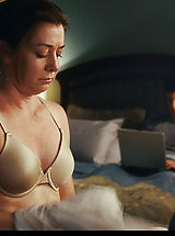 naked woman, Alyson Hannigan
